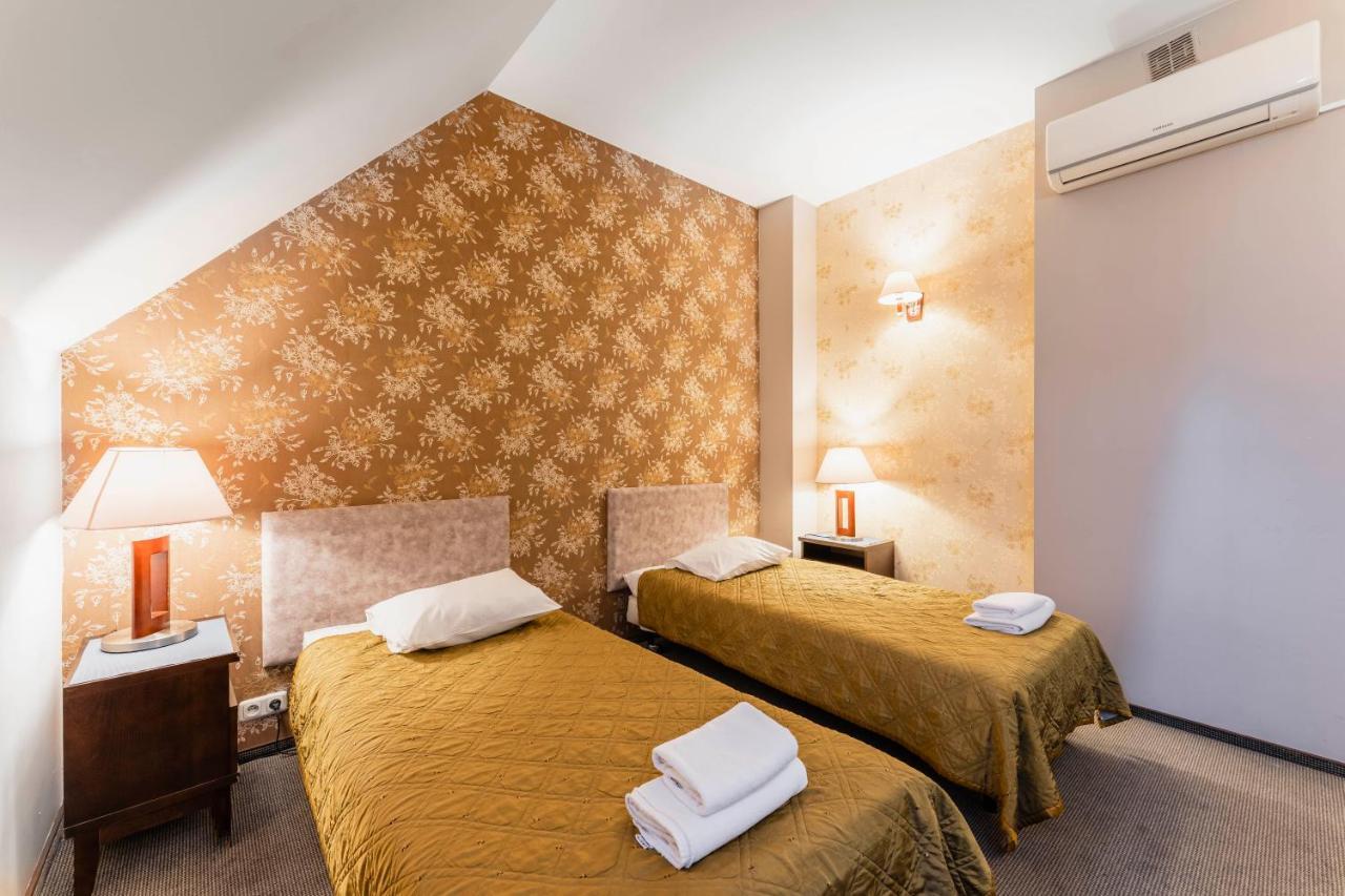 Hotel Pod Kasztanami لوبلين المظهر الخارجي الصورة