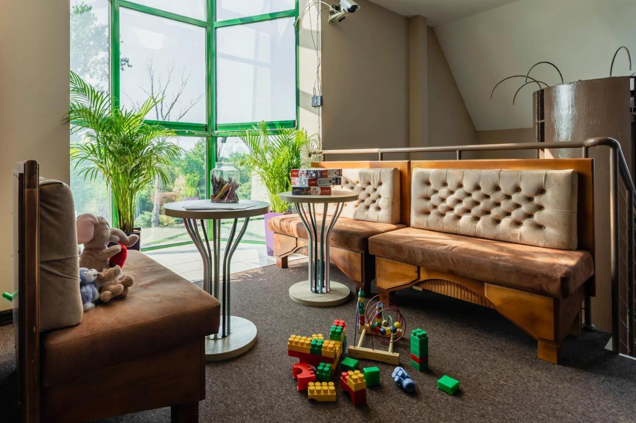 Hotel Pod Kasztanami لوبلين المظهر الخارجي الصورة