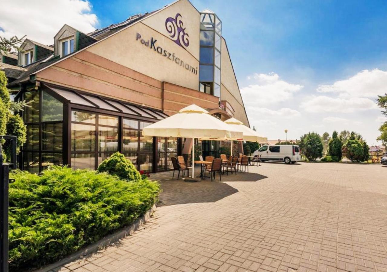 Hotel Pod Kasztanami لوبلين المظهر الخارجي الصورة