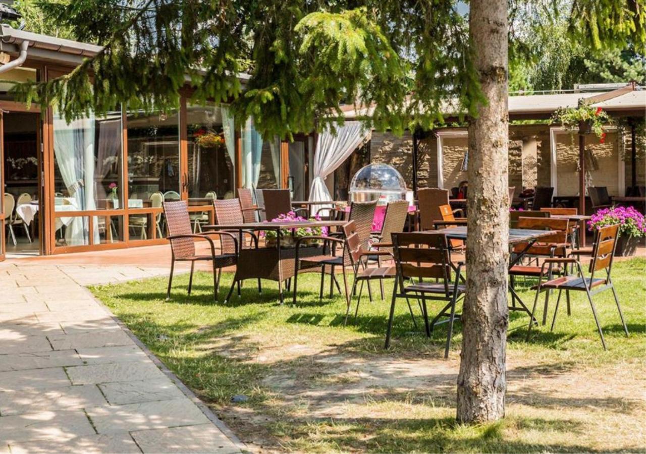Hotel Pod Kasztanami لوبلين المظهر الخارجي الصورة