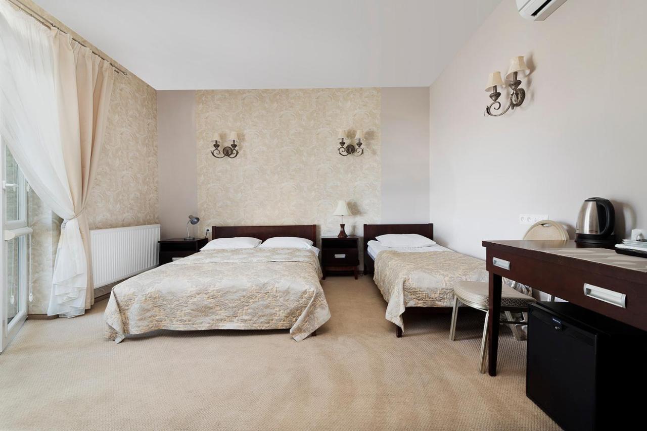 Hotel Pod Kasztanami لوبلين المظهر الخارجي الصورة