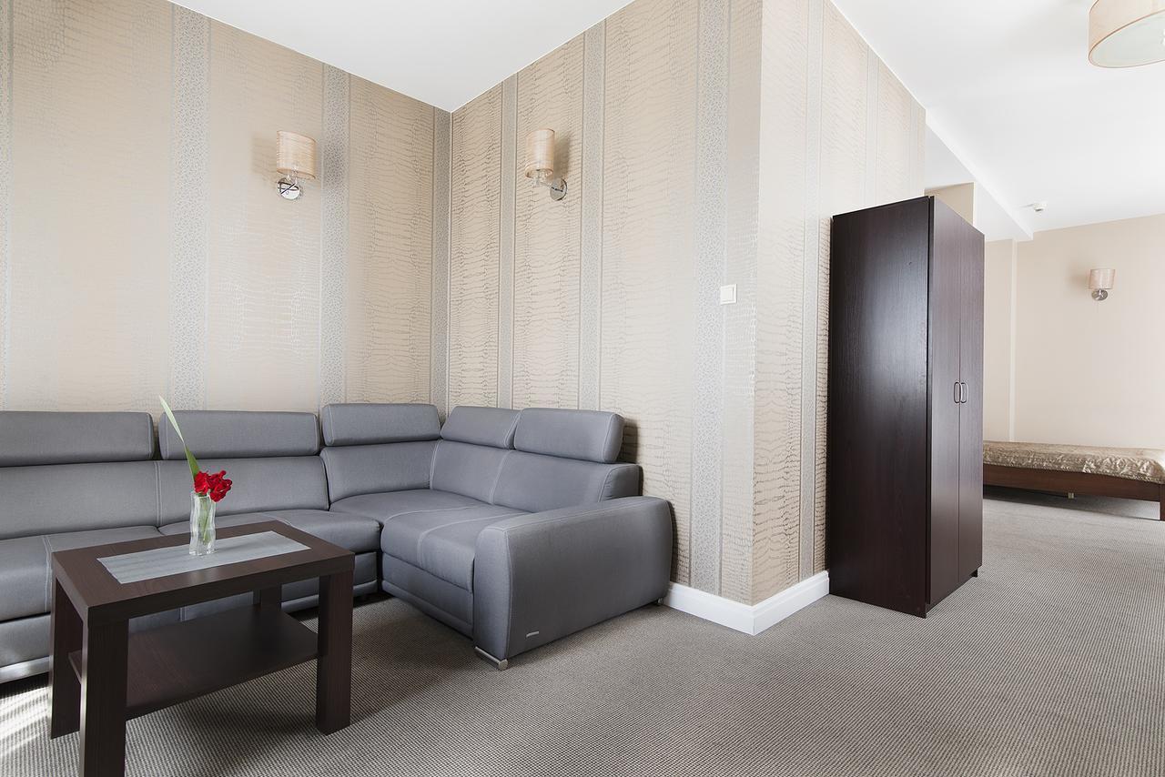 Hotel Pod Kasztanami لوبلين المظهر الخارجي الصورة