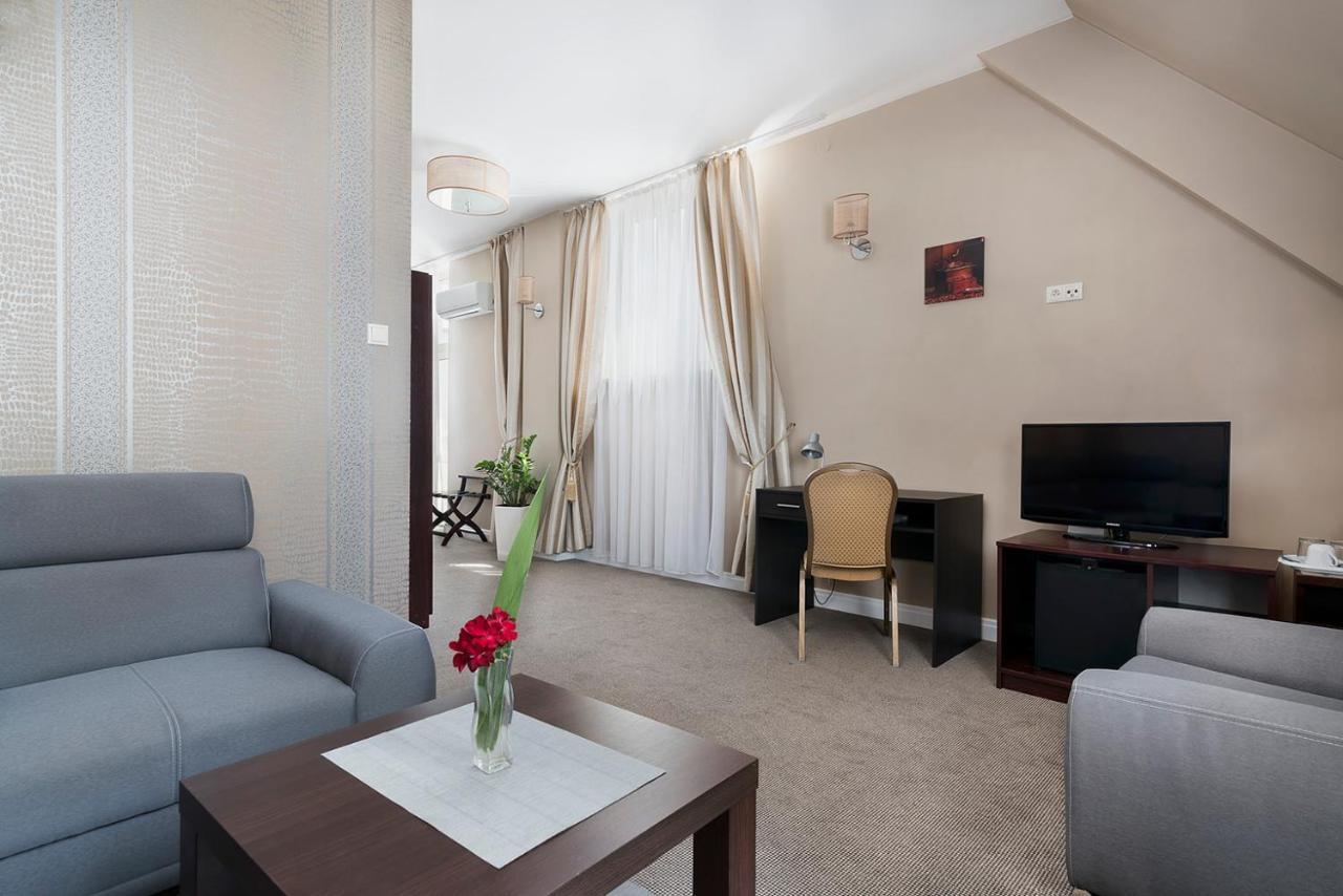 Hotel Pod Kasztanami لوبلين المظهر الخارجي الصورة